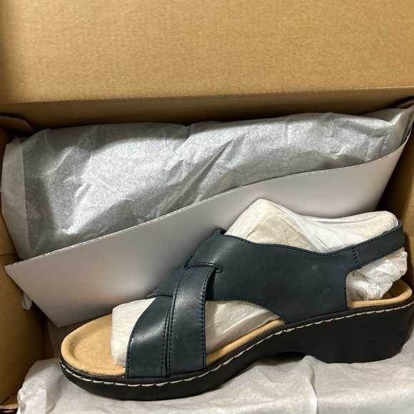 Clarks  Merliah Echo Leather Confort Wedge Sandals Size 11 super comfort - Picture 6 of 14